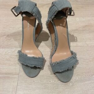 Tony Bianco Kira Light Denim Frayed Ankle Strap Stiletto Heels Womens 8.5‎